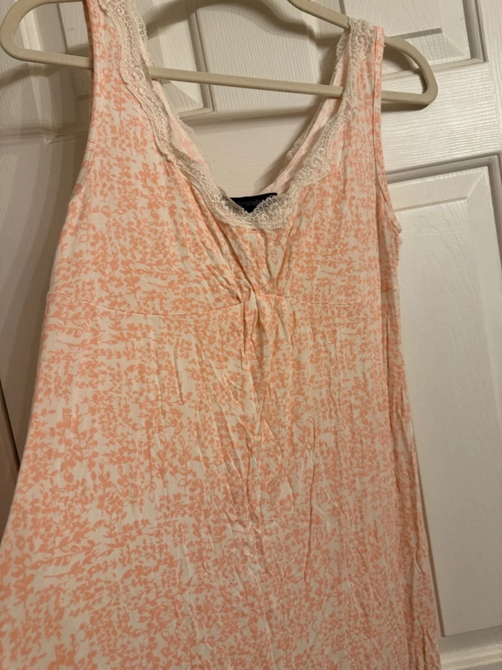 Ambrielle Peach and Ivory Floral Lace-Trim Night Gown